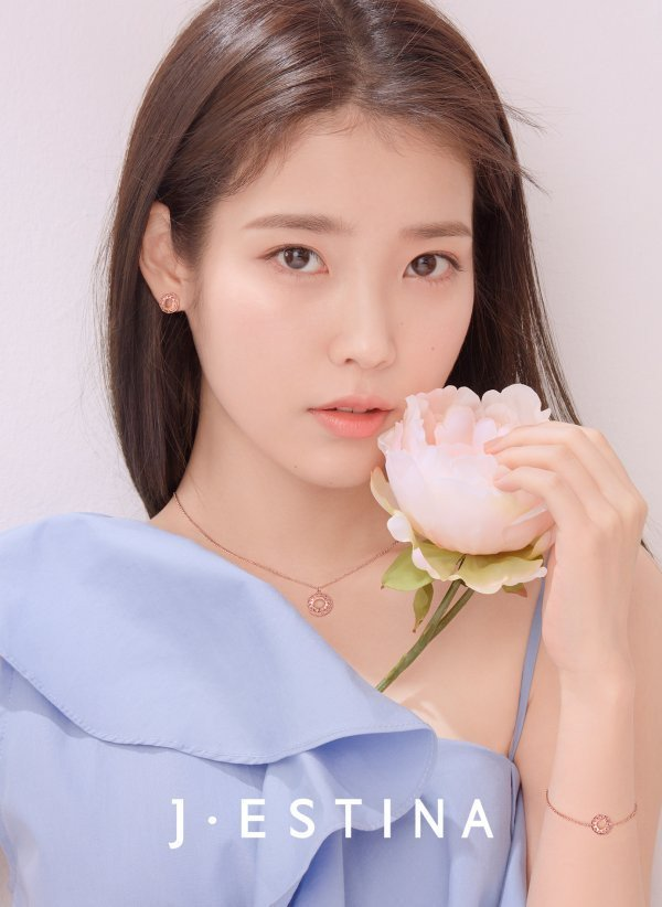 iu epitomizing innocence purity and youthfulness 660133f5cbfe7