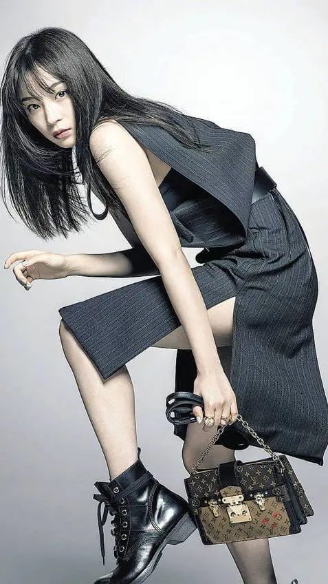 Louis Vuitton - Hirose Suzu