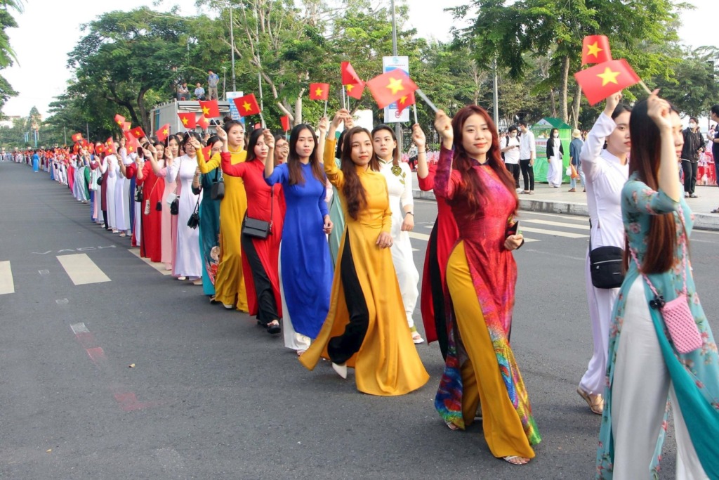 The Áo Dài: A Timeless Symbol of Vietnamese Femininity