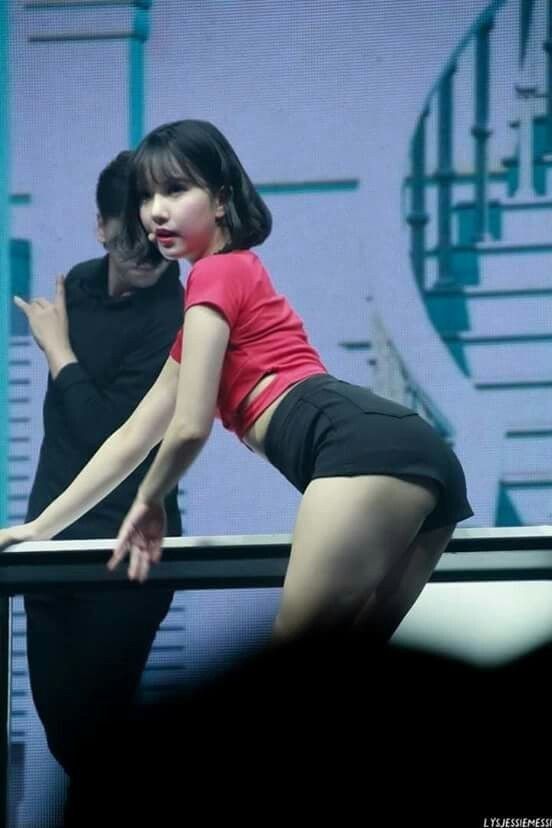 Eunha's outfits