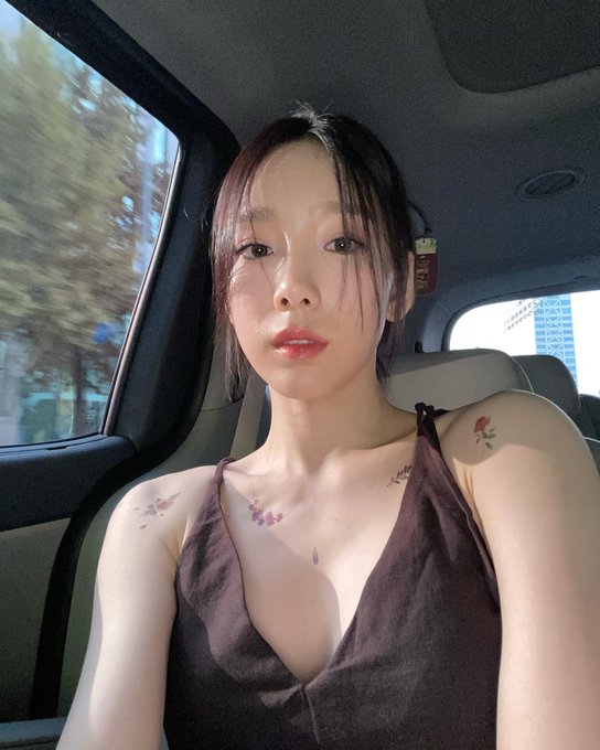 Taeyeon (SNSD) Tattoo