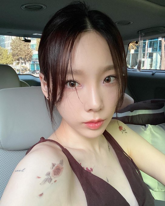 Taeyeon (SNSD) Tattoo