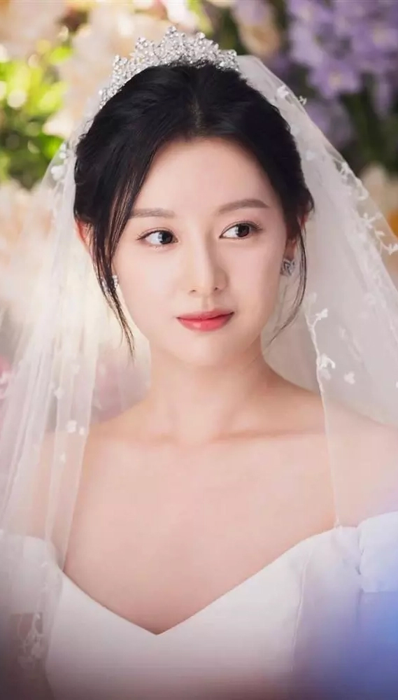 Kim Ji-won beauty