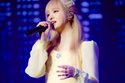 Blonde Hair K-Pop Star Gaeul