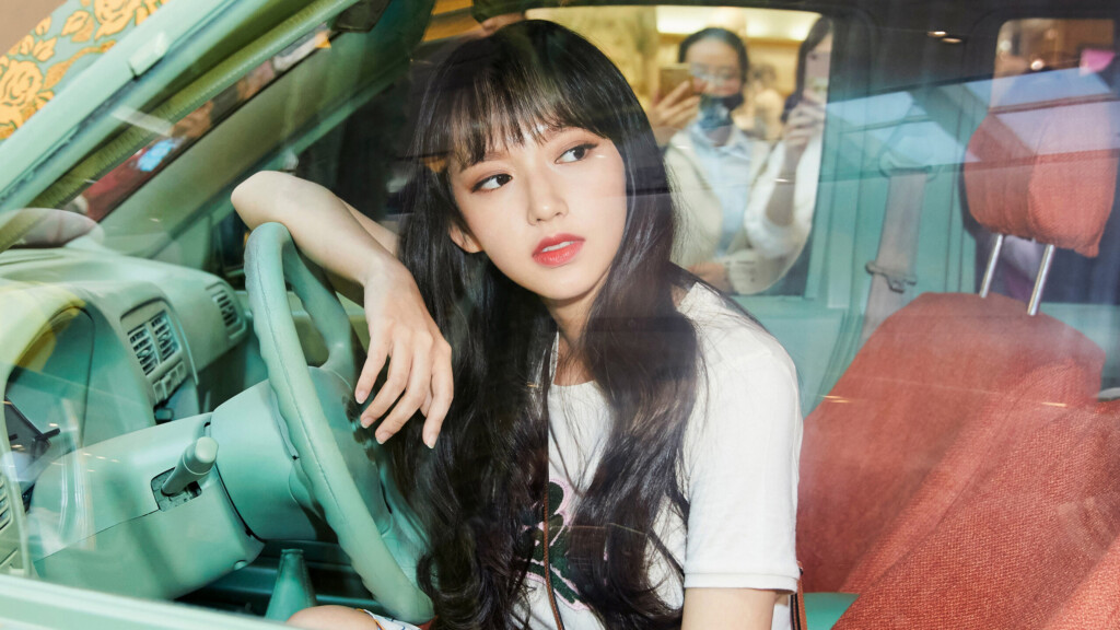 Cheng Xiao: Bridging Two Worlds