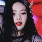 Joy Red Velvet fashion