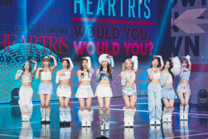 NiziU JYP girl groups Japan