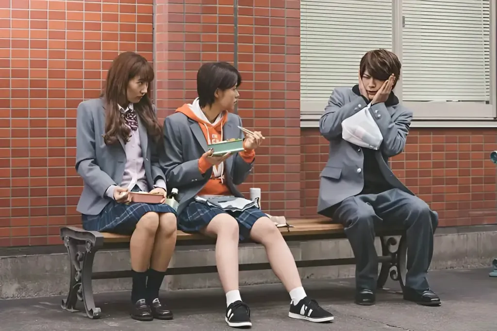 Takeuchi Aisa as Azuma Ibuki in Sixteen Shoukougun (2020).