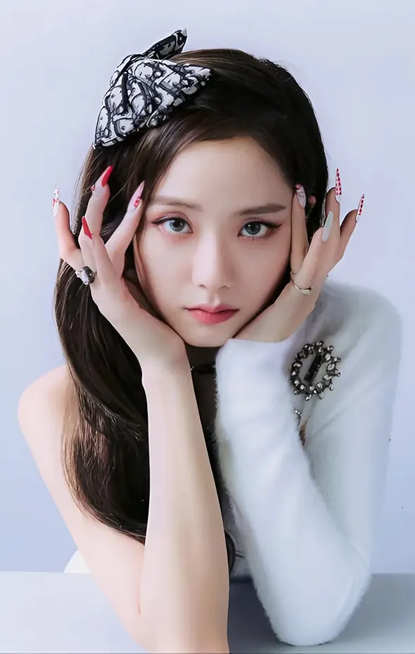 Kim Ji-soo (김지수)
