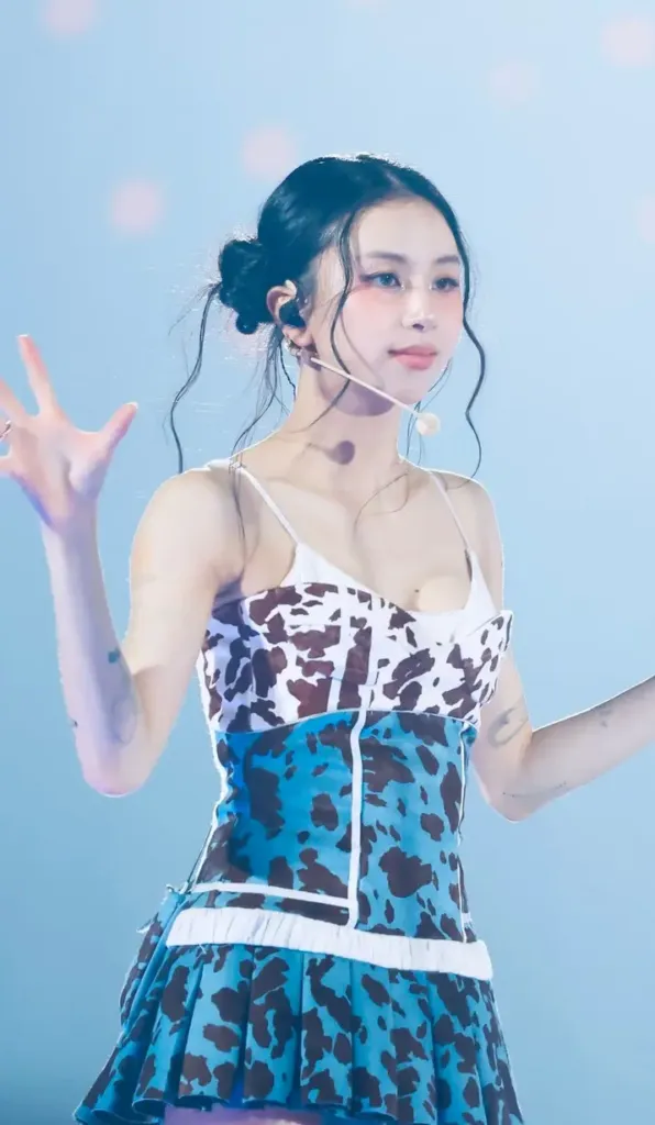 Chaeyoung photo 4