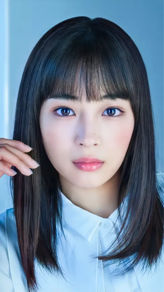 Hirose Suzu (広瀬 すず)