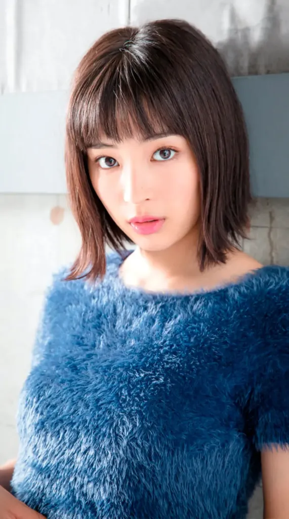 Hirose Suzu (広瀬 すず)