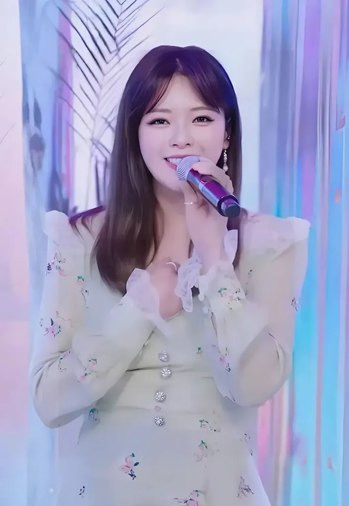 Jeongyeon (TWICE) Photo 5