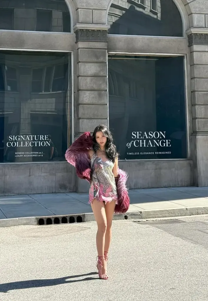 Jisoo's Photo 1