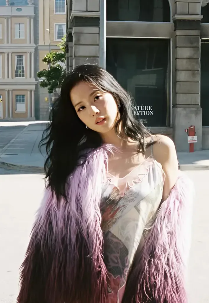 Jisoo's Photo 3