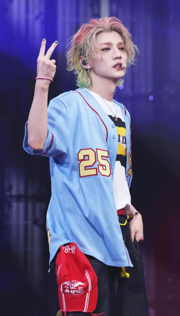 Lu Han (鹿晗)