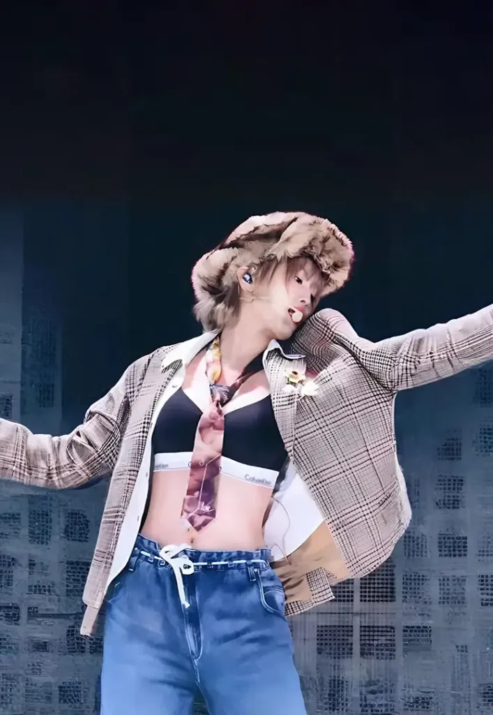 Momo (TWICE) Photo 4
