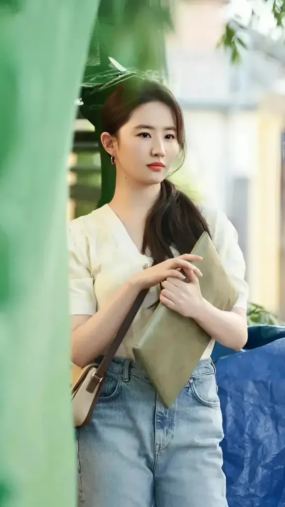 Liu Yifei's Photo 3