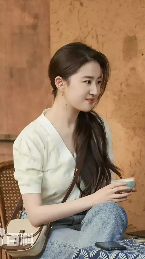Liu Yifei's Photo 5