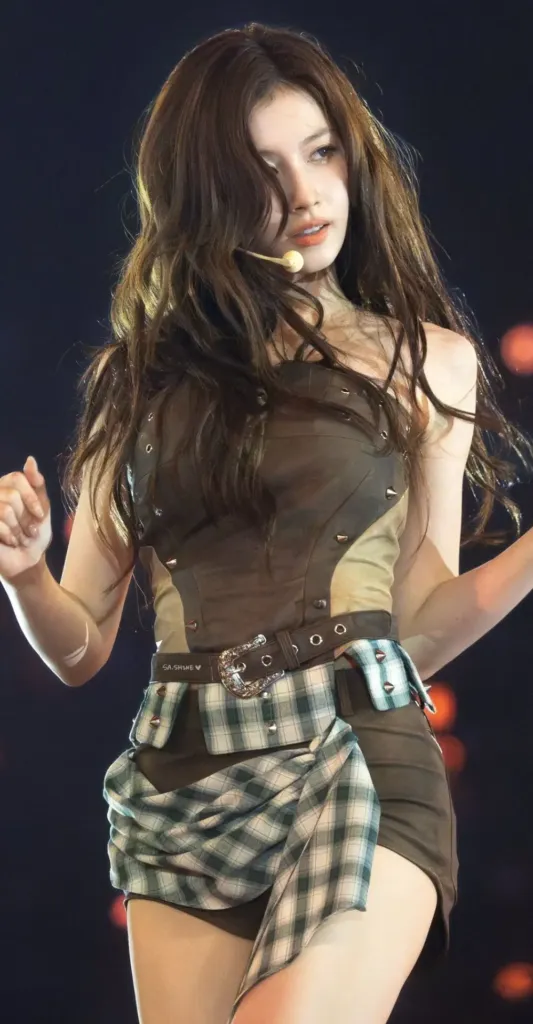 Sana Photo 6