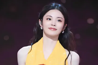 Yao Xiaotang (姚晓棠)