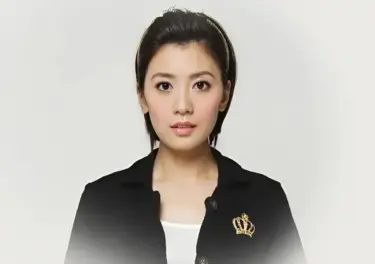 Alyssa Chia (賈靜雯)