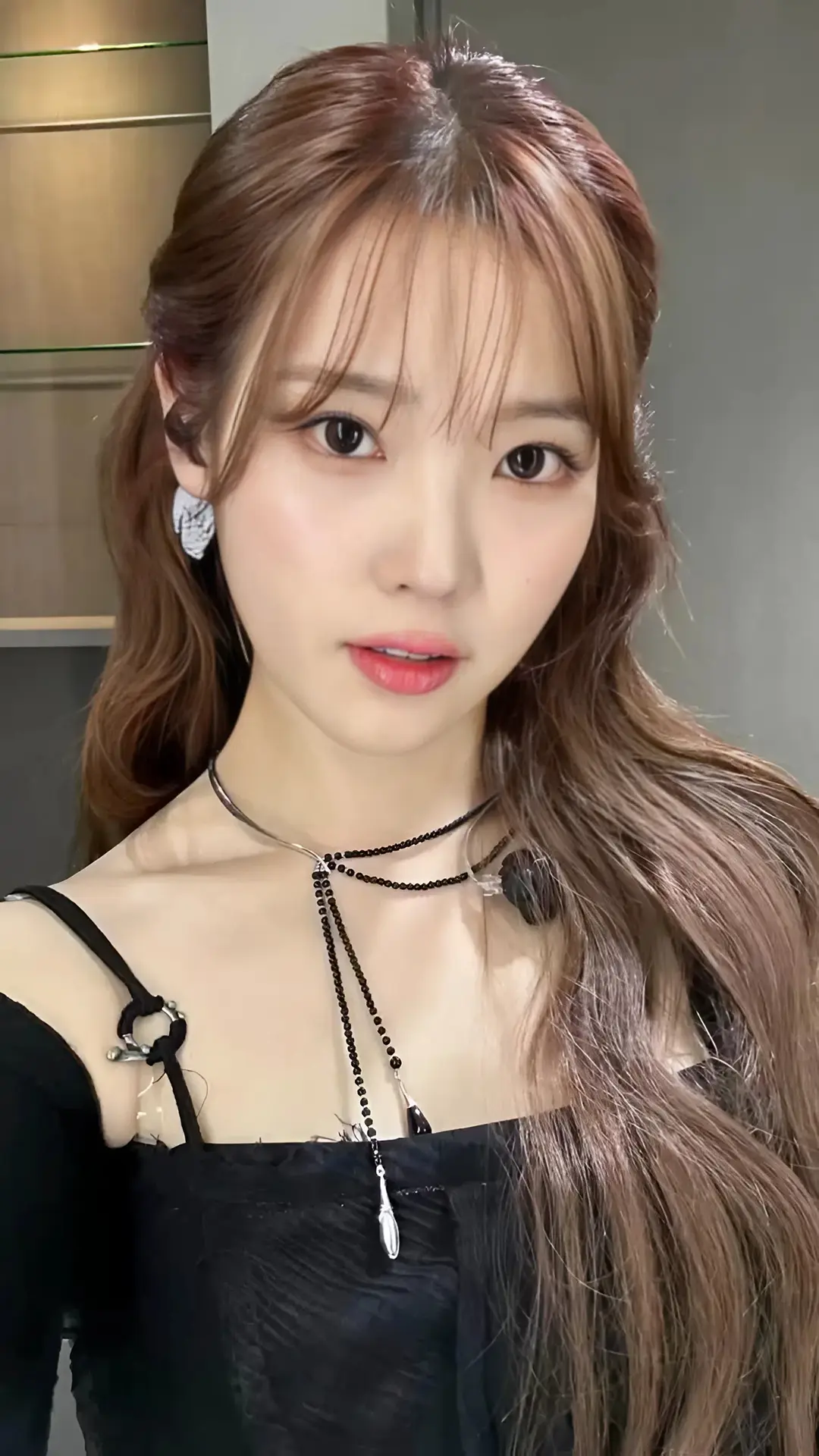 IU (아이유) Photo 6