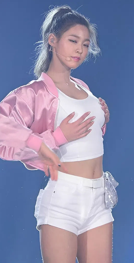 Seolhyun (AOA)