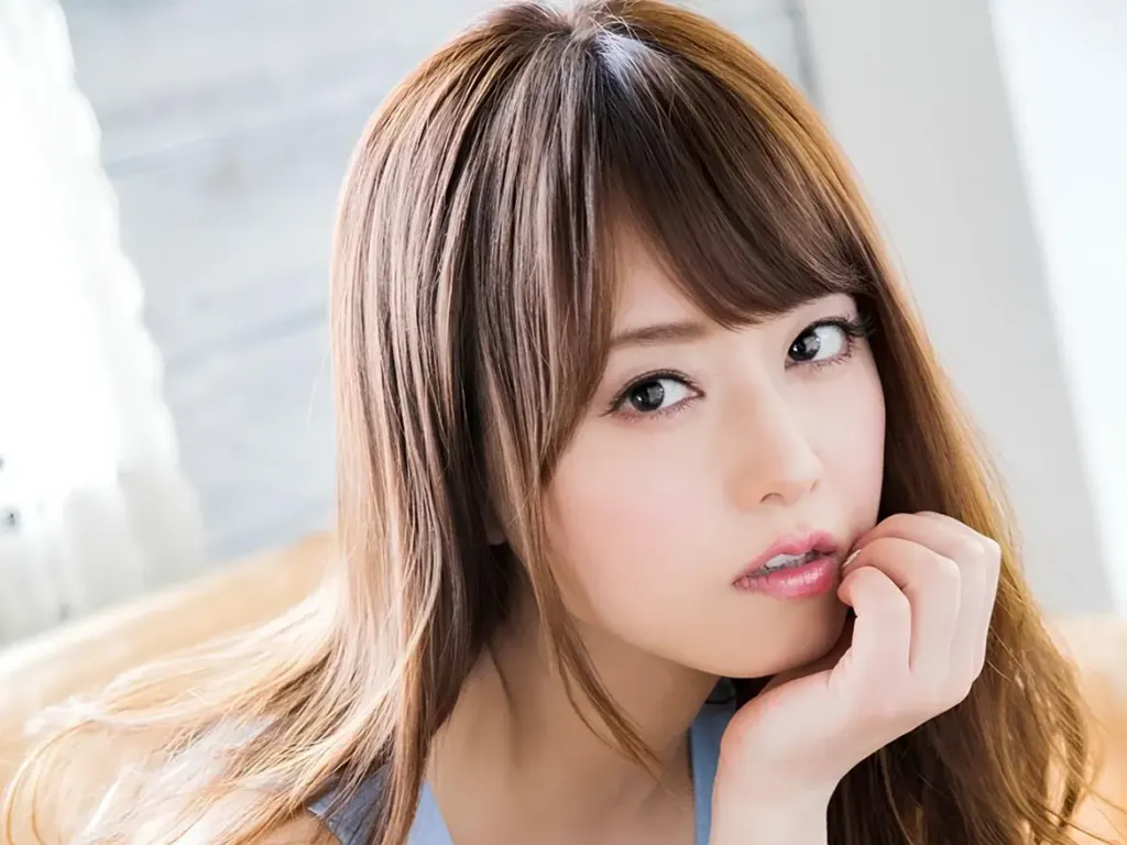 Akiho Yoshizawa