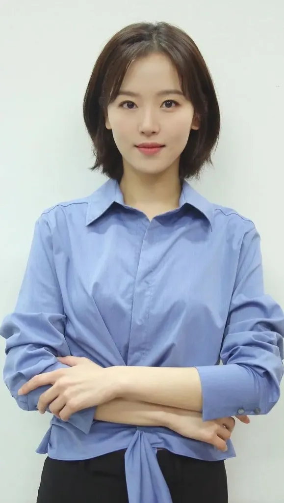 Kang Han-na (강한나)