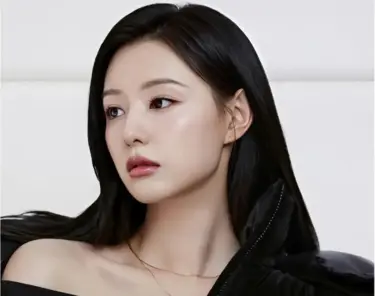 Kim Ji Won (김지원)