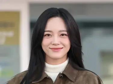 Kim Se-jeong (김세정)