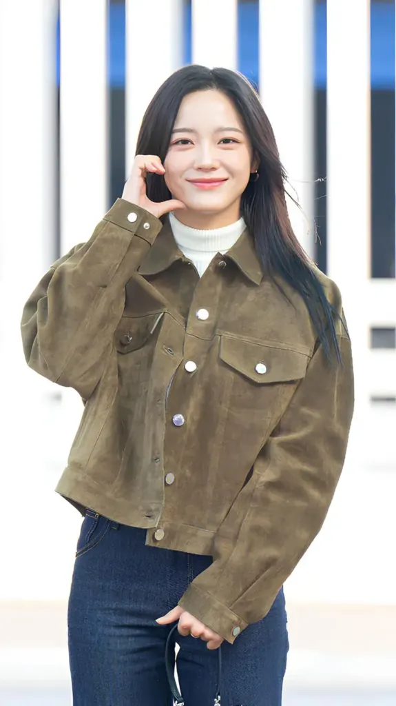 Kim Se-jeong (김세정)