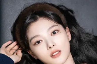 Kim Yoo-jung (김유정)