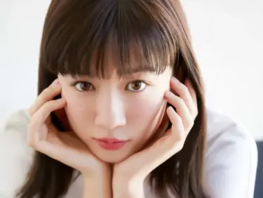 Mei Nagano (永野芽郁)