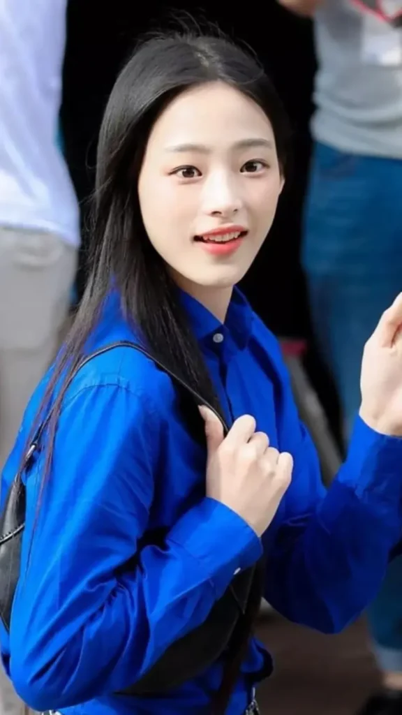 Kim Minji's Photo 2