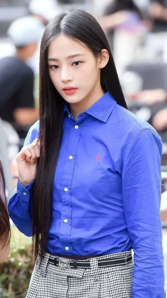 Kim Minji's Photo 3