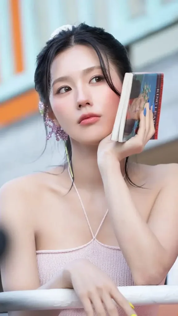 Cho Mi-yeon's photo 5