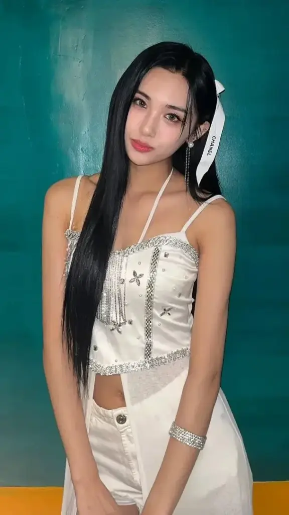 aisha everglow heo yoo rim 6