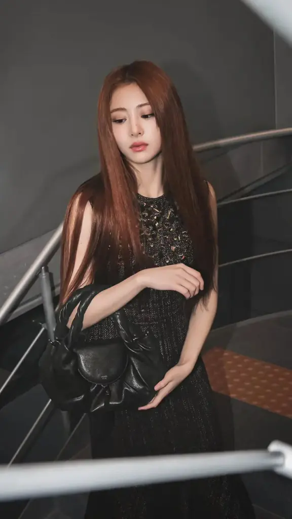 huh yunjin le sserafim 3