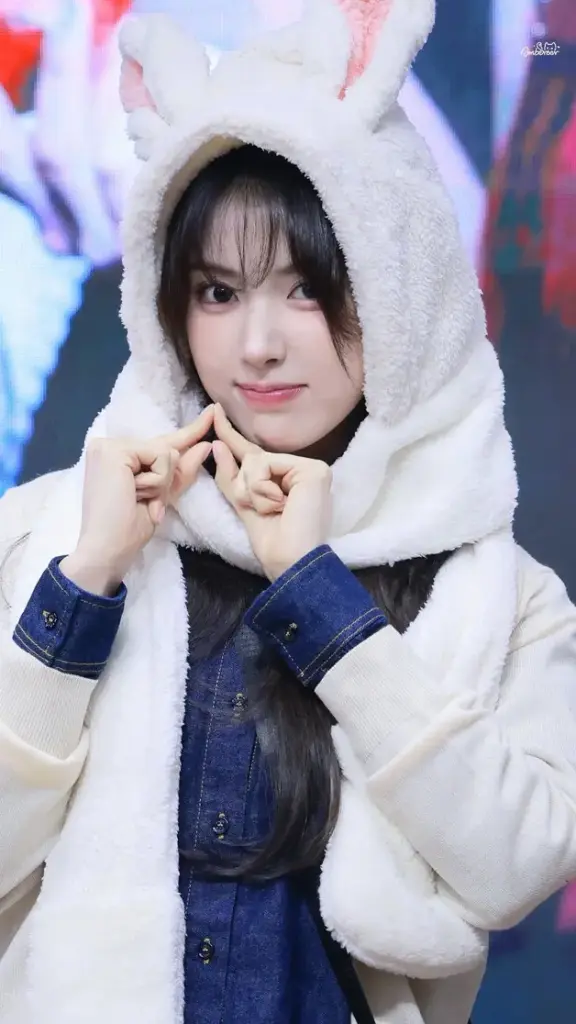 jiwoo nmixx kim ji woo 14