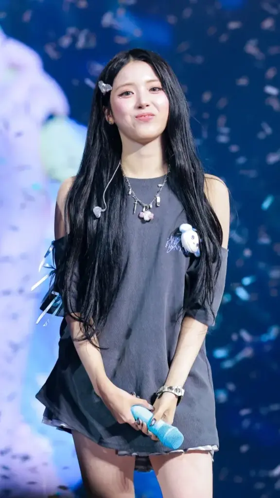 jiwoo nmixx kim ji woo 3