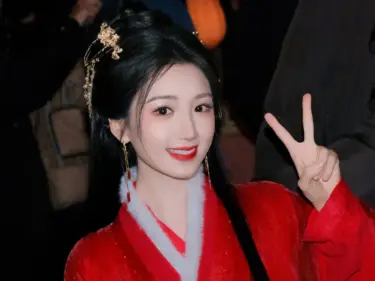 Mao Xiao Tong (毛晓彤)